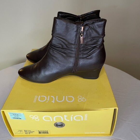 Beautiful Mocha Leather Antia Cindy Ankle Boots. Cute Bow Detail. SZ 7 - Picture 3 of 6